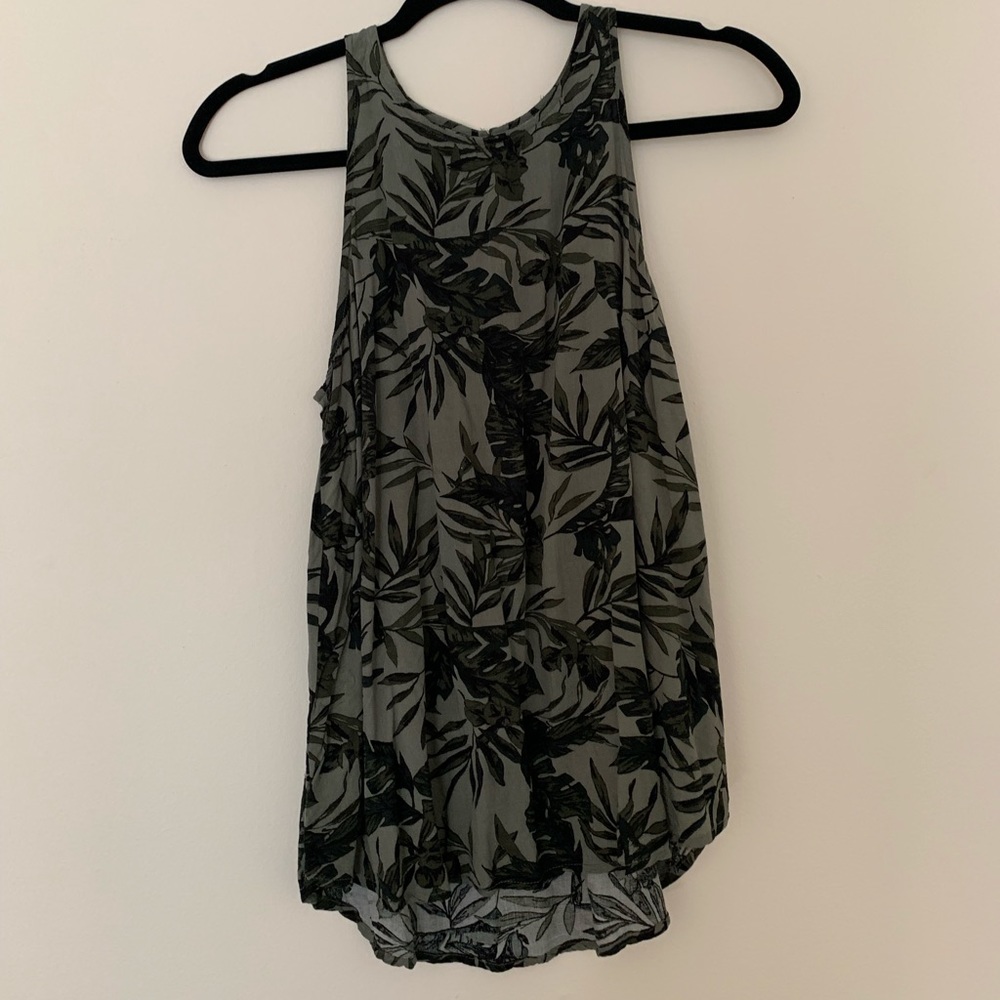 High neck jungle tank